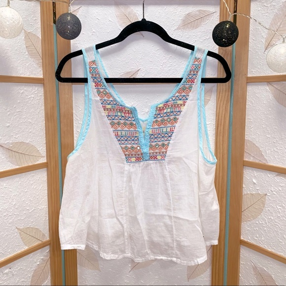 Hollister top